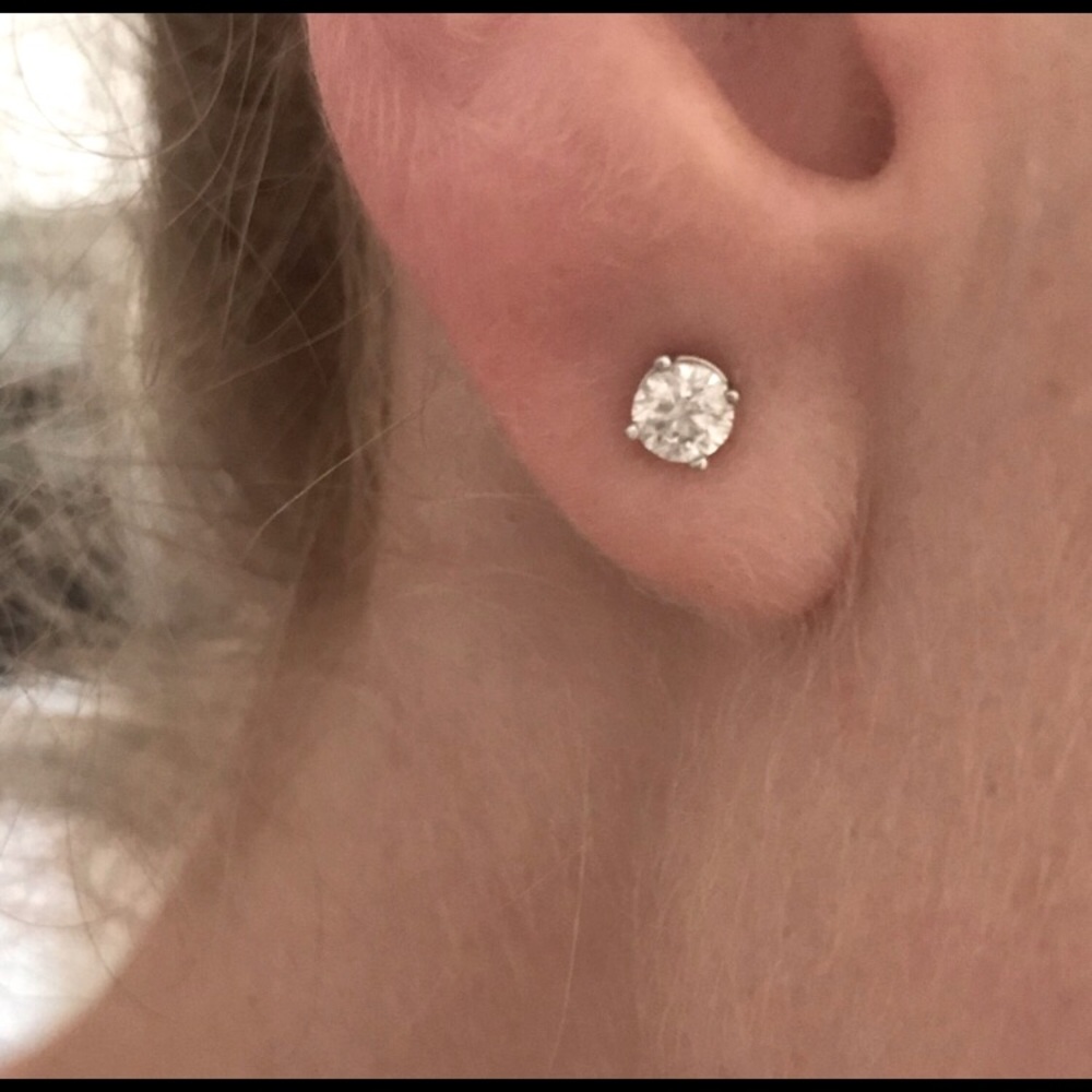 ♥️Solitary diamond studs 3/4C w/LT protection🖤